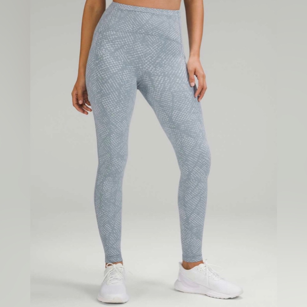 Lululemon wunder under luxtreme reptilia jacquard grey 28” inseam size 6